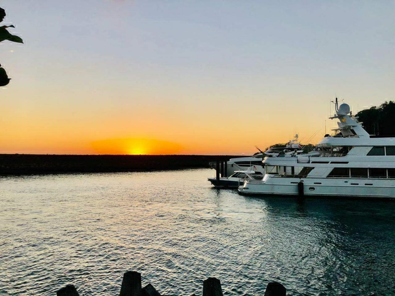 Apartamento De Lujo Las 3 Gotas Jaco, Frente Al Mar Con Vista A La Playa Esterno foto