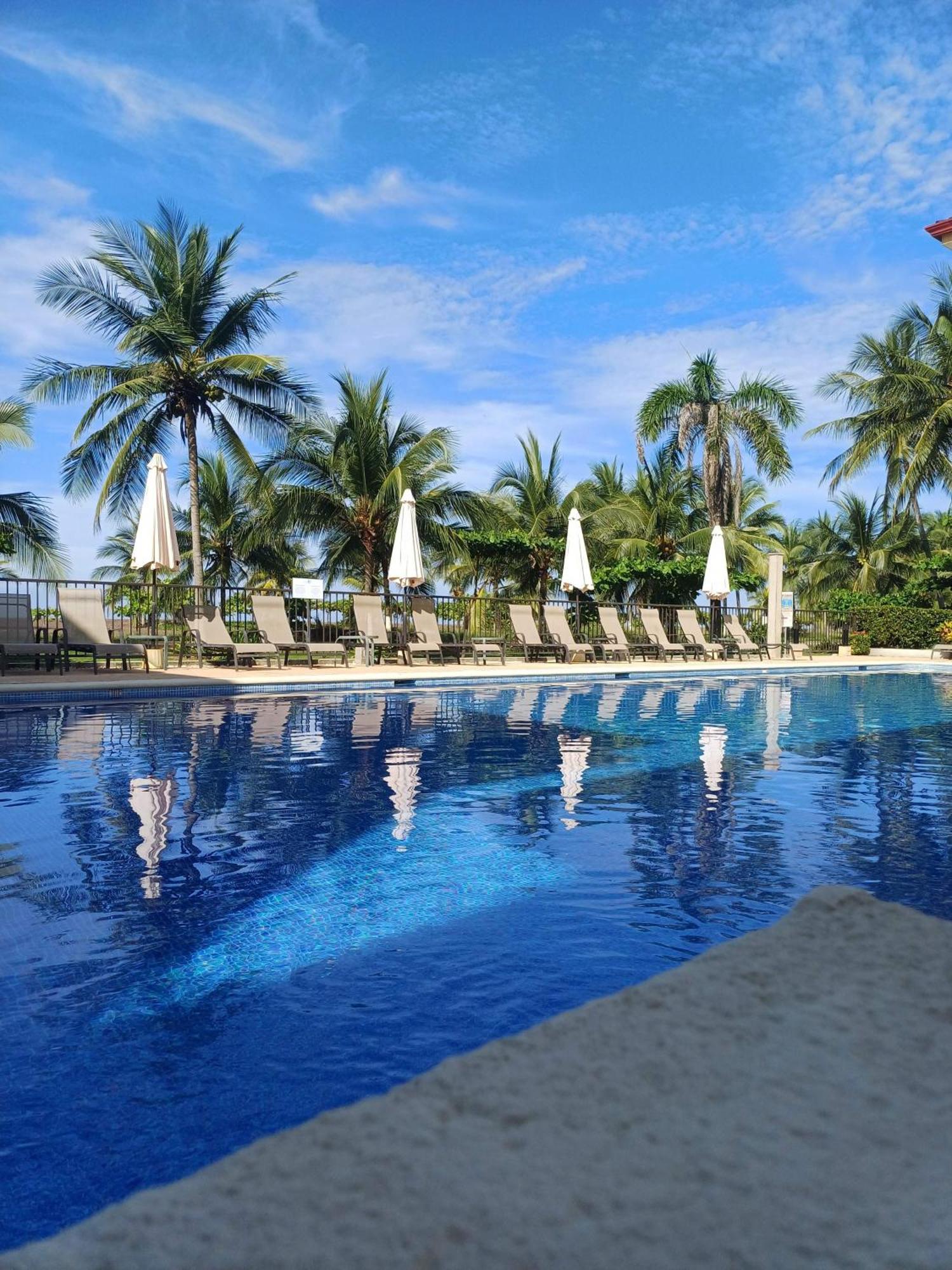 Apartamento De Lujo Las 3 Gotas Jaco, Frente Al Mar Con Vista A La Playa Esterno foto